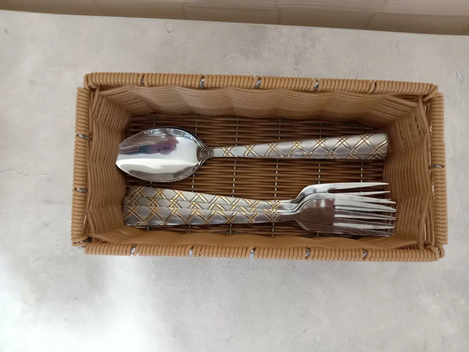 سبد بافی با نخ ارغوان|صنایع دستی و سایر لوازم تزئینی|دلیجان, |دیوار