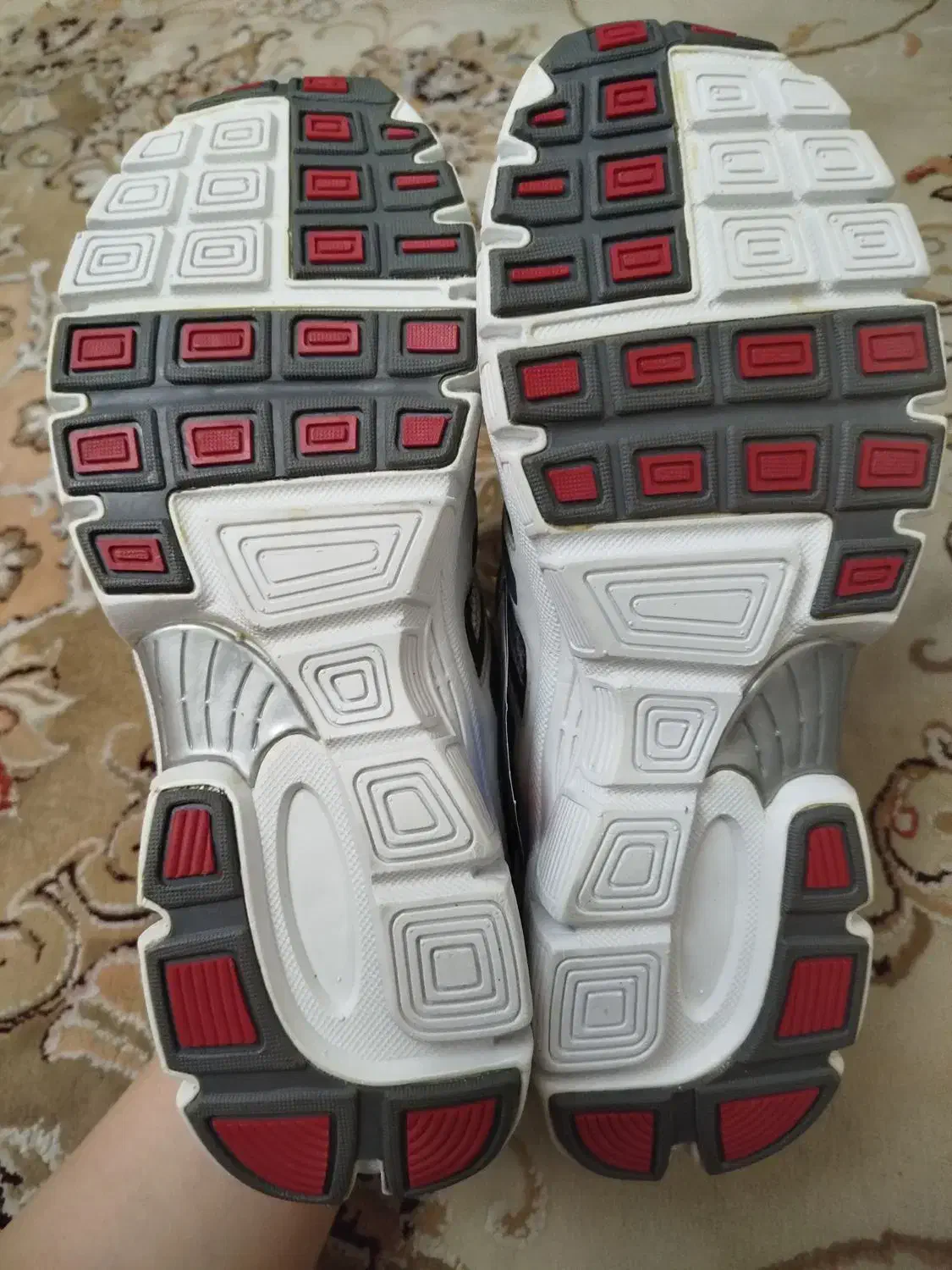 کتونی اصل خارجی سایز ۴۴|کیف، کفش، کمربند|تهران, افسریه شمالی|دیوار