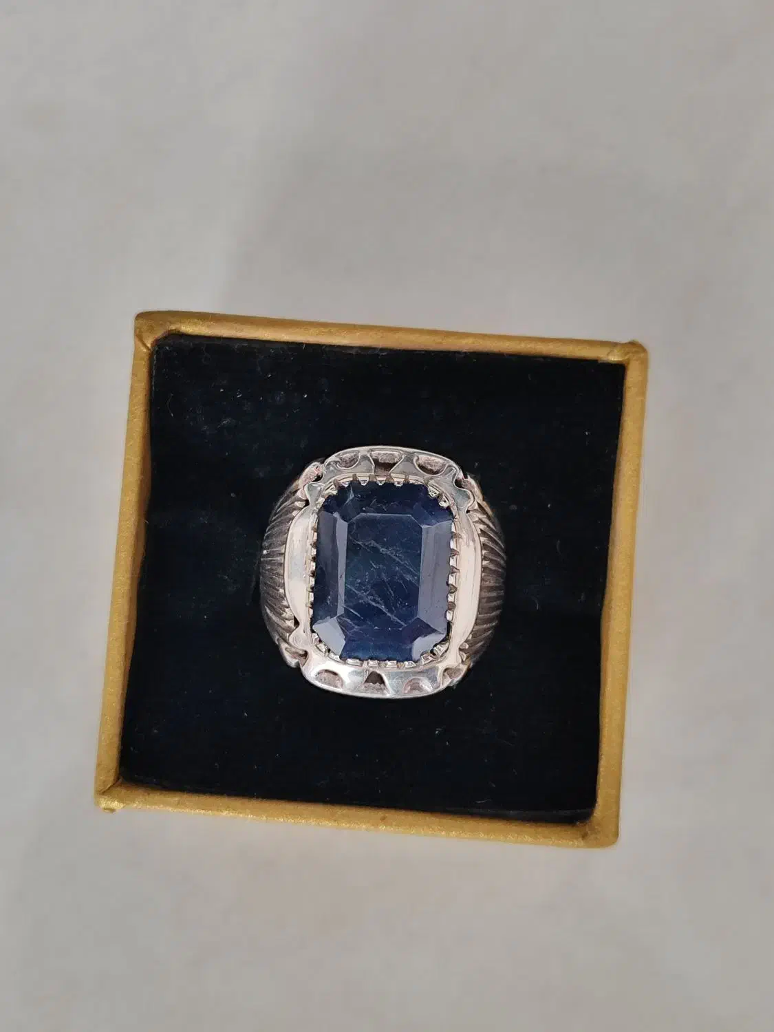 انگشتر یاقوت کبود آنهیت|جواهرات|بندرعباس, |دیوار