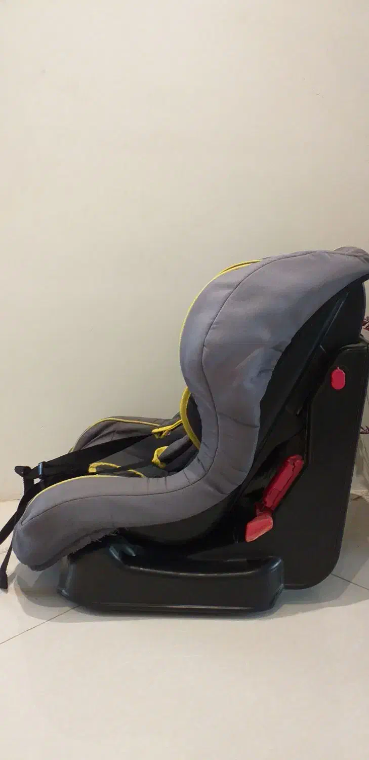 صندلی ماشین کودک|تخت و صندلی بچه|بندرعباس, |دیوار