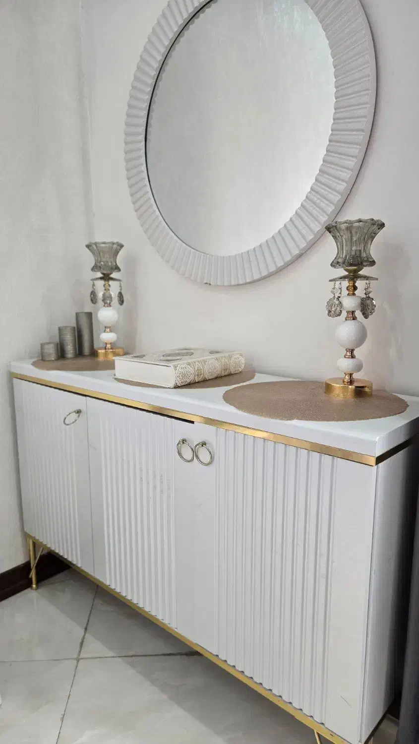 ایینه کنسول شیک|بوفه، ویترین، کنسول|زاهدان, |دیوار