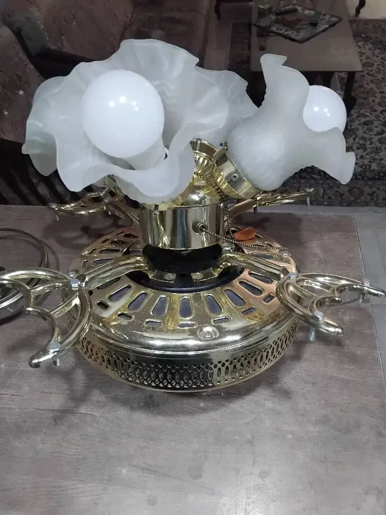 پنکه سقفی|پنکه و تصفیهکنندهٔ هوا|تهران, سید خندان (جلفا)|دیوار