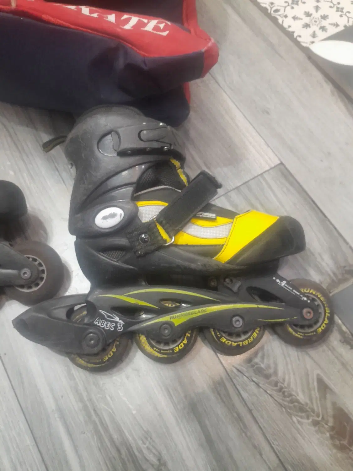 کفش اسکیت سایز۳۳الی ۳۵ قابل تغییر برند Runnerblade|دوچرخه، اسکیت، اسکوتر|تهران, بنیهاشم|دیوار