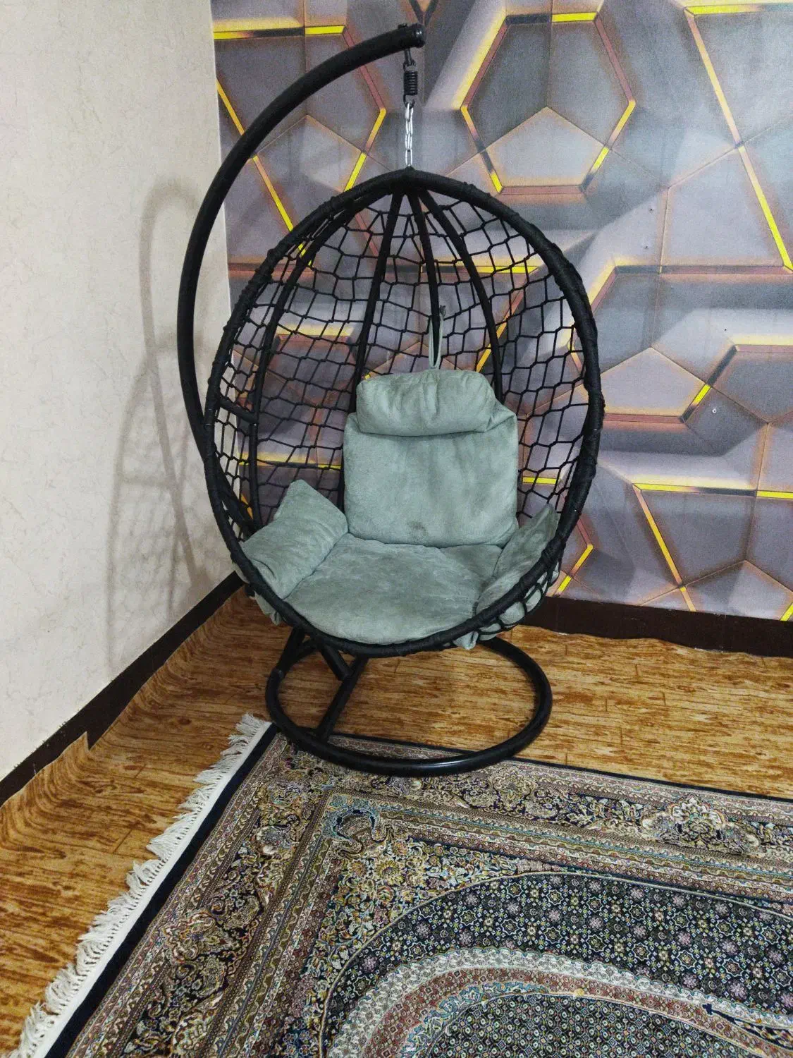 تاب ریلکسی|صندلی و نیمکت|دوگنبدان, |دیوار