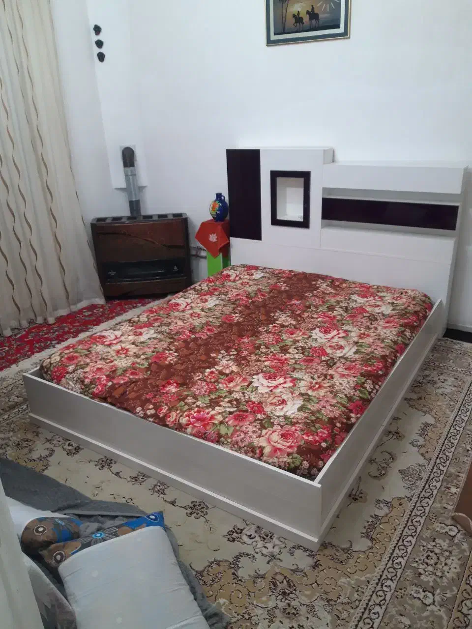 تختخواب دونفره کاشمر|تخت و سرویس خواب|کاشمر, |دیوار