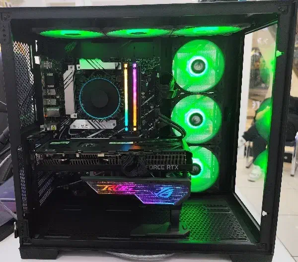 کامپیوتر گیمینگ|رایانه رومیزی|شاهین‌شهر, خانه کارگر|دیوار