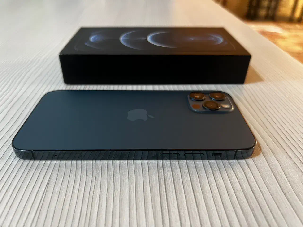 آیفون 12pro|موبایل|شاهین‌شهر, سعدی جنوبی|دیوار