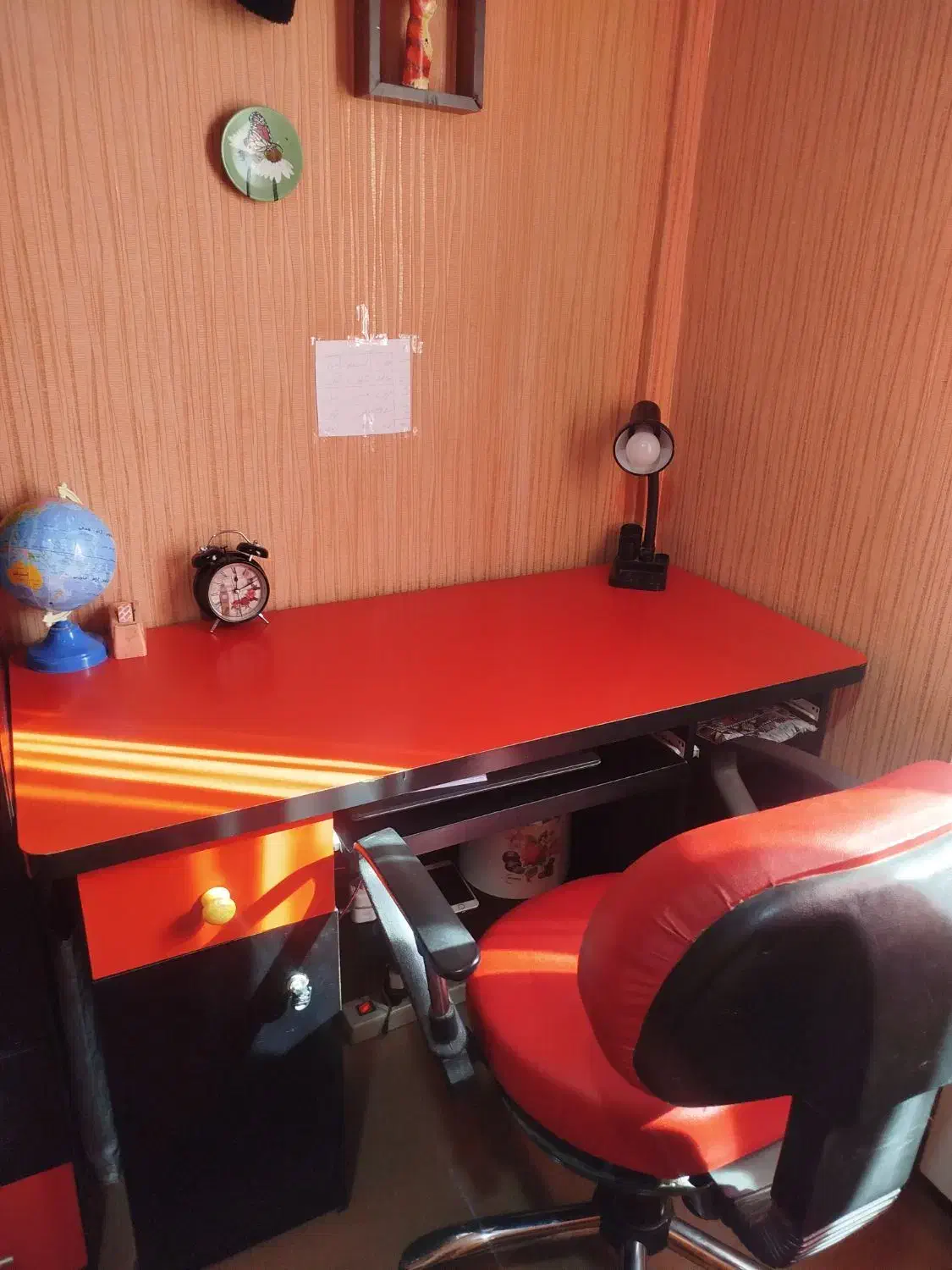 تخت و کمد و میز تحریر|تخت و سرویس خواب|محمدیه-قزوین, |دیوار