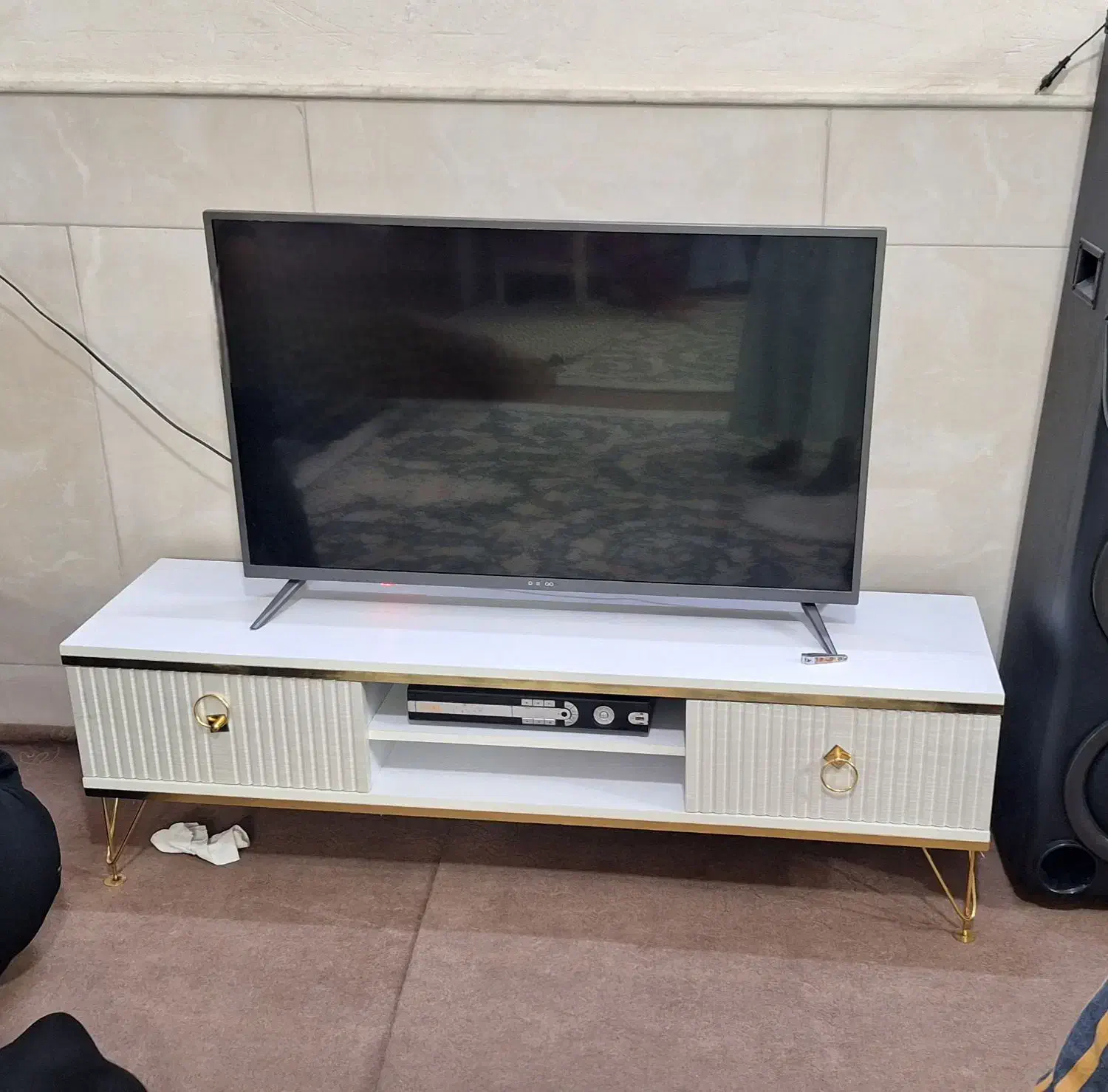 تلویزون دوو|تلویزیون و پروژکتور|قم, قلعه کامکار|دیوار