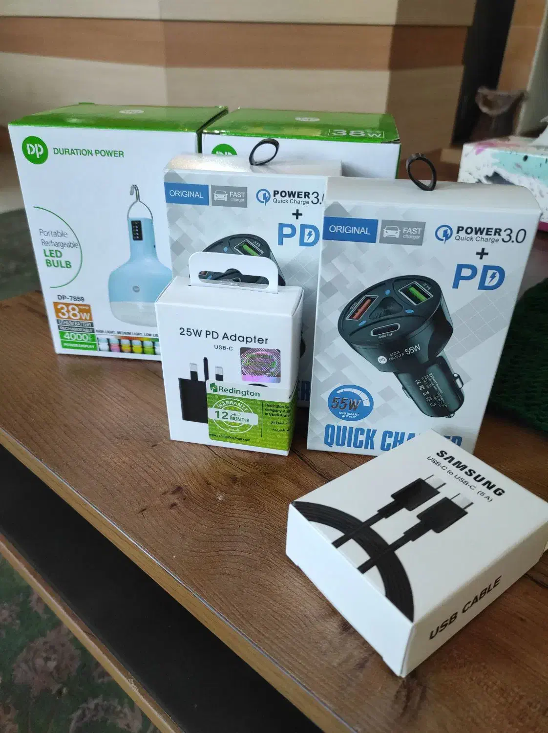 لامپ شارژی، فندکی، پاور بانک و شارژر|لوازم جانبی موبایل و تبلت|اصفهان, بهار آزادی|دیوار