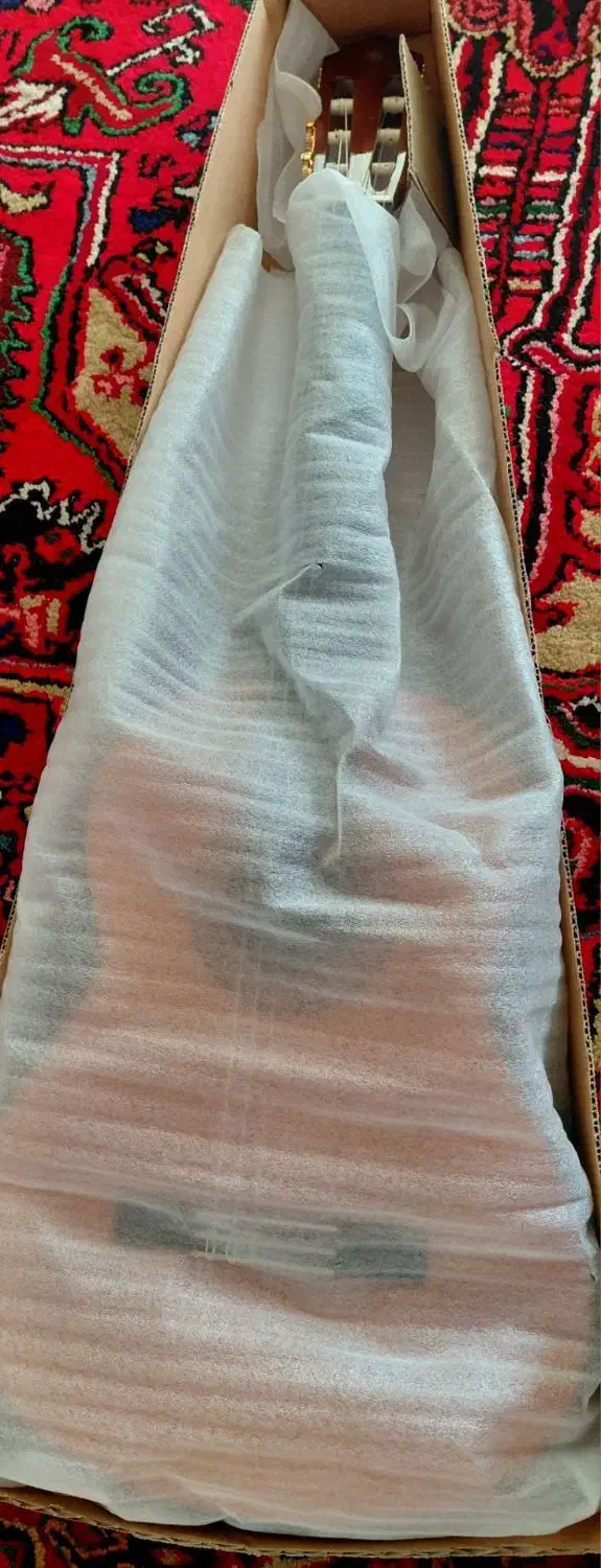 گیتار یاماها c70|گیتار، بیس، امپلیفایر|جلفا, |دیوار