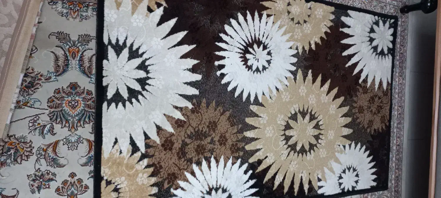 یک عدد فرش فانتزی|فرش|اسلام‌شهر, شهرک واوان|دیوار