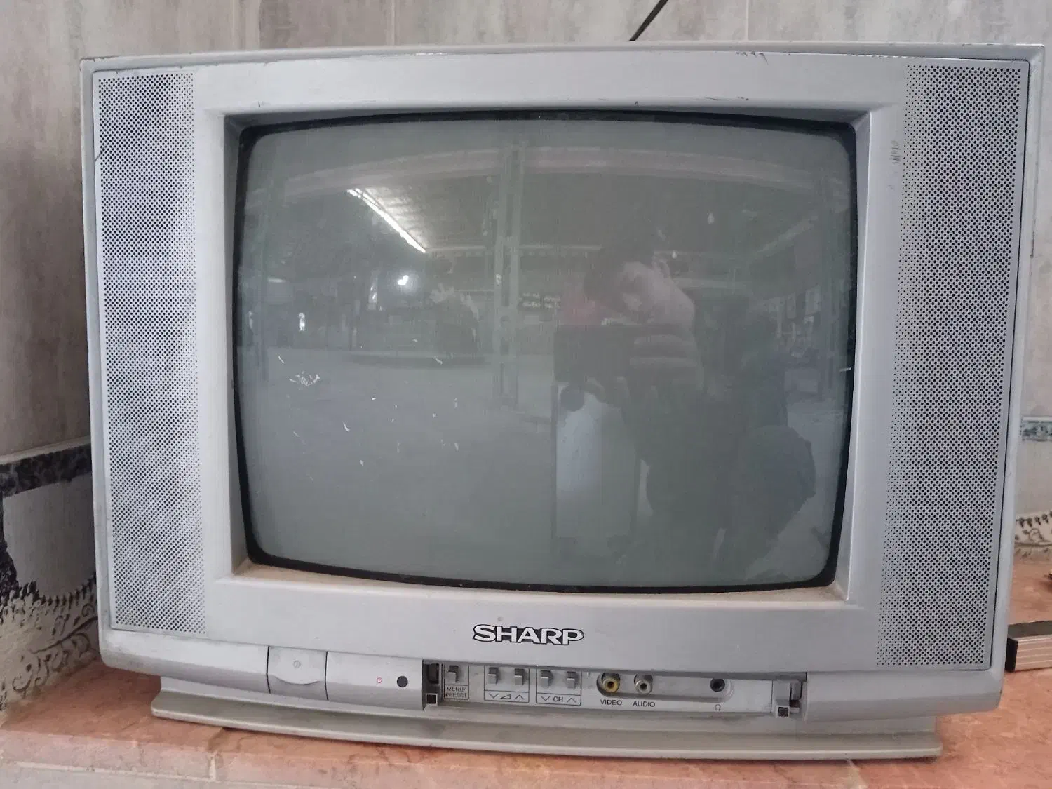 تلویزیون کوچک|تلویزیون و پروژکتور|سیرجان, |دیوار