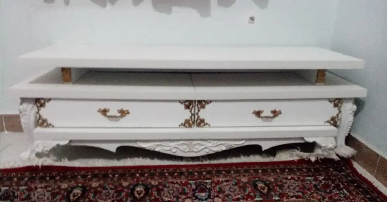 میز تلویزیون|میز تلویزیون|پرند, فاز ۶|دیوار