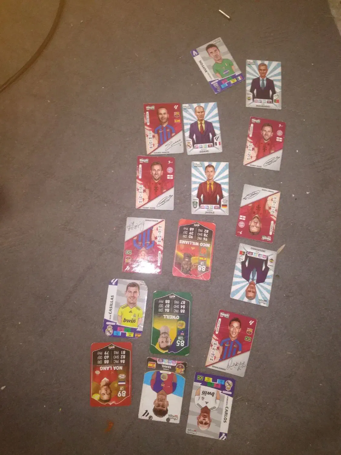 ۲۶ عددبرچسب و۱۹عدد فیگور و۱۷عدد کارت کیمدی|اسباب‌‌بازی|شیراز, نصرآباد|دیوار