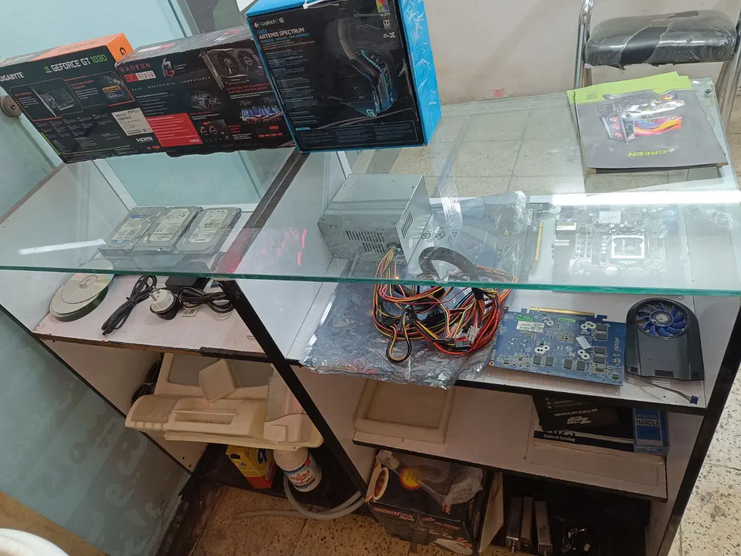 میز و ویترین MDF|بوفه، ویترین، کنسول|مشهد, توس (بلوار توس)|دیوار