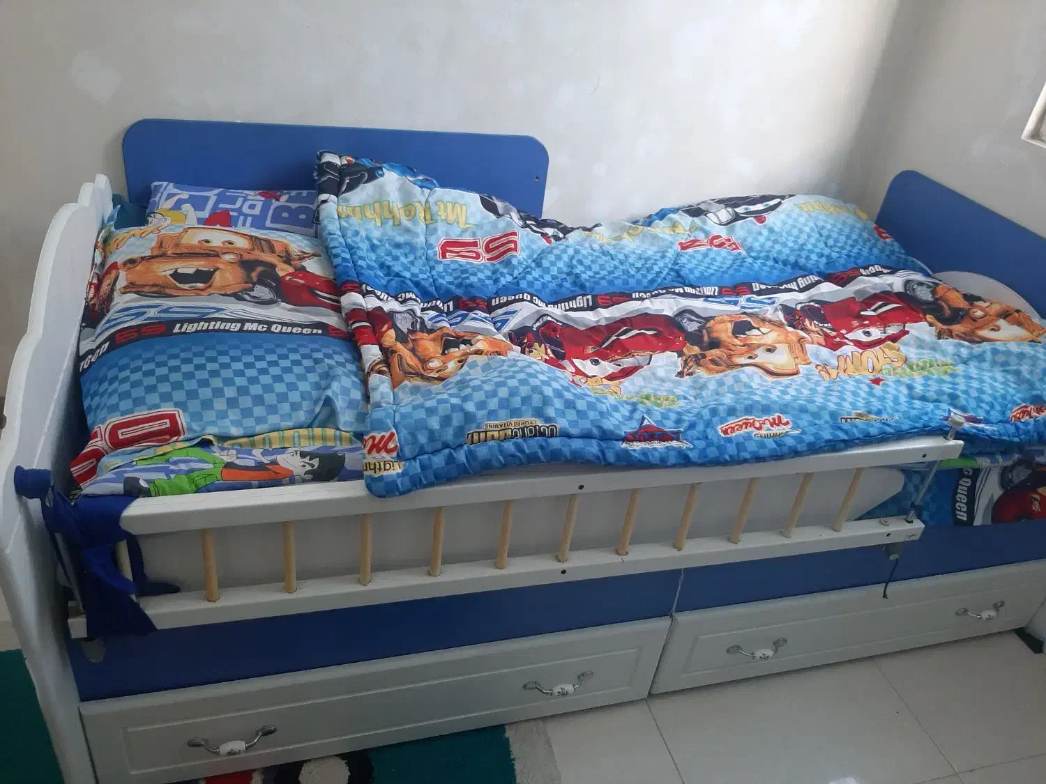 تخت کمد و فرش اتاق کودک|تخت و صندلی بچه|تهران, تهرانویلا|دیوار