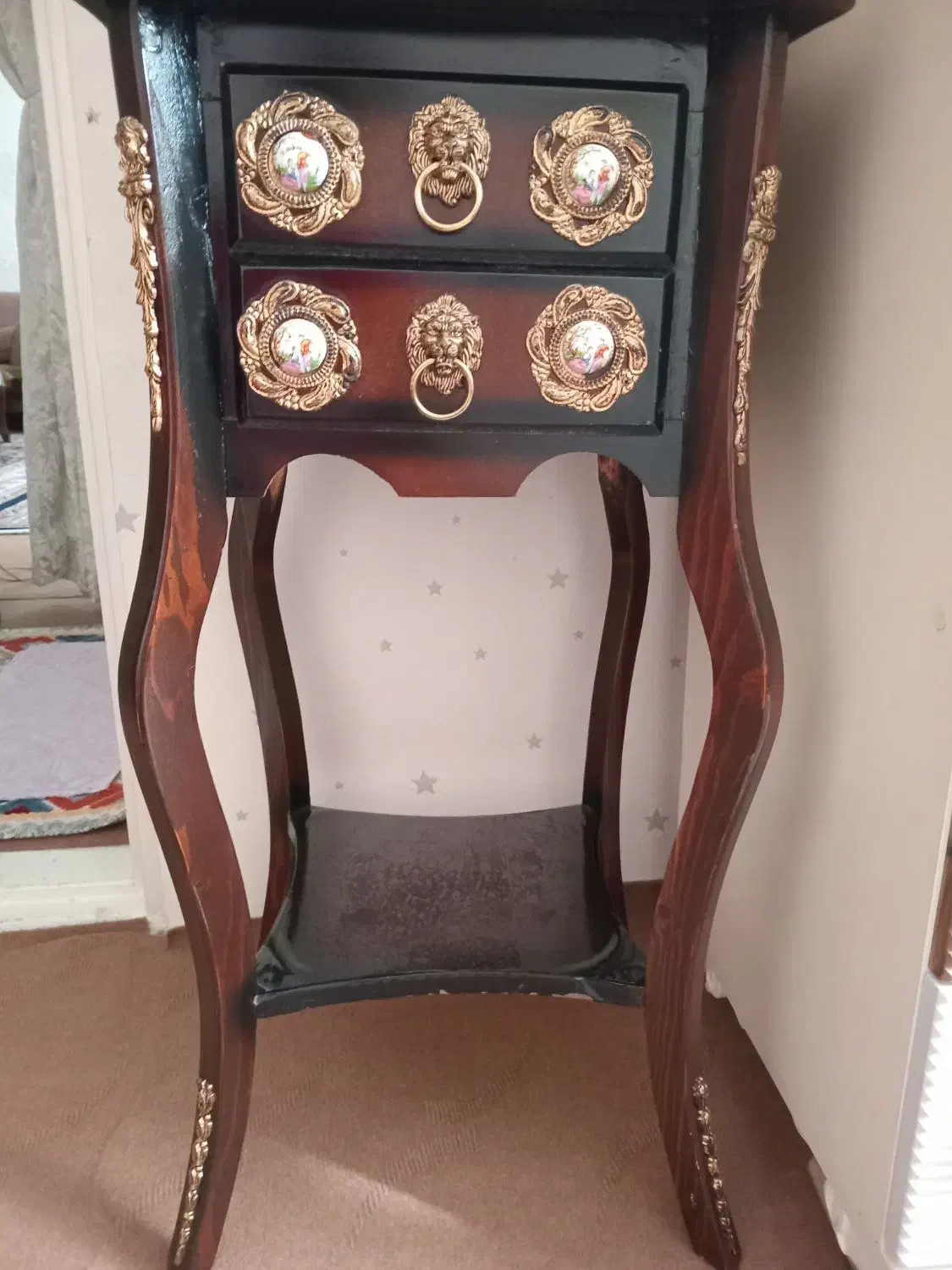 میز تزئینی|میز تلفن|بهار, |دیوار