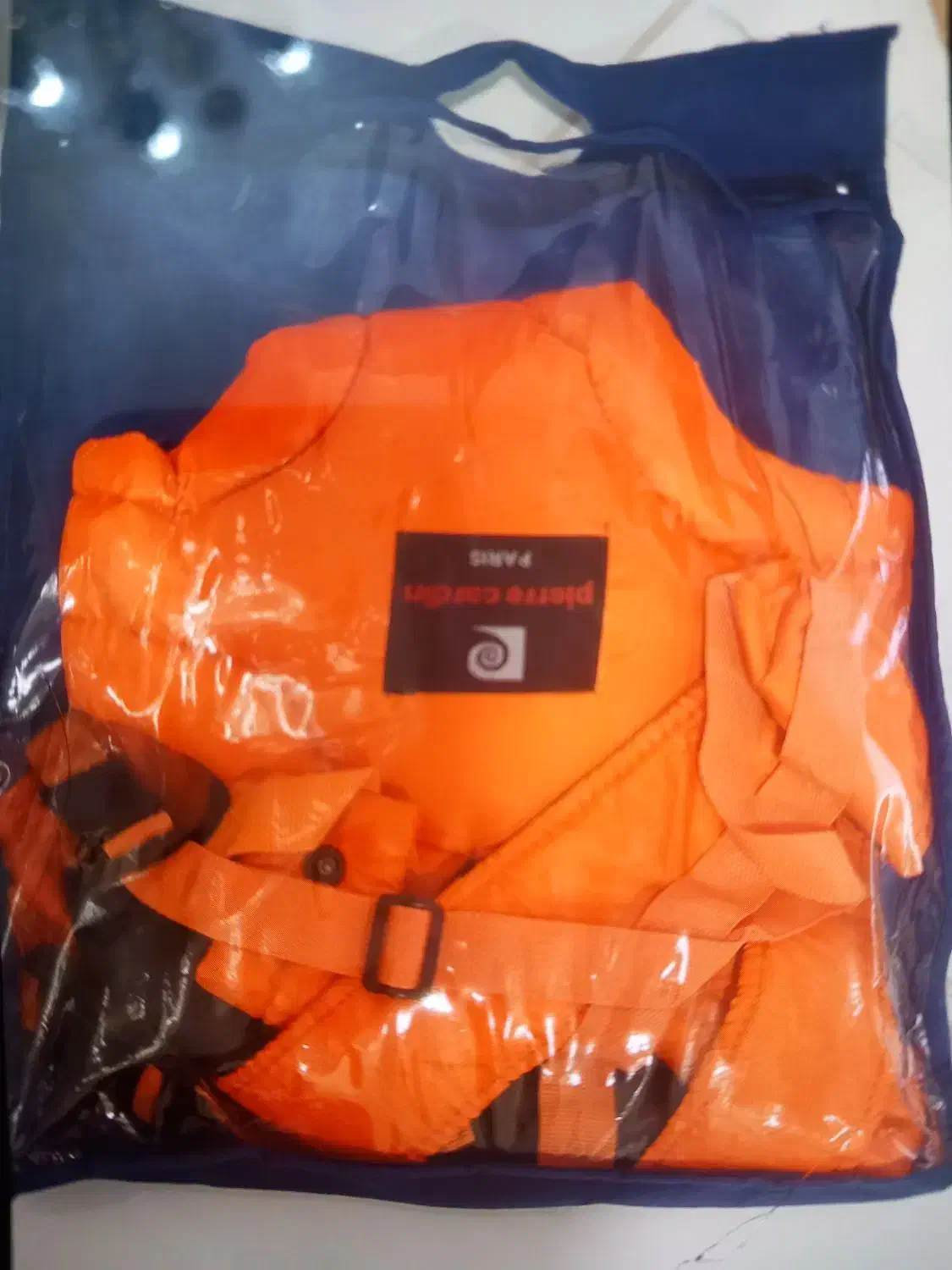 کیف واغوشی|کیف، کفش، کمربند|خوی, |دیوار