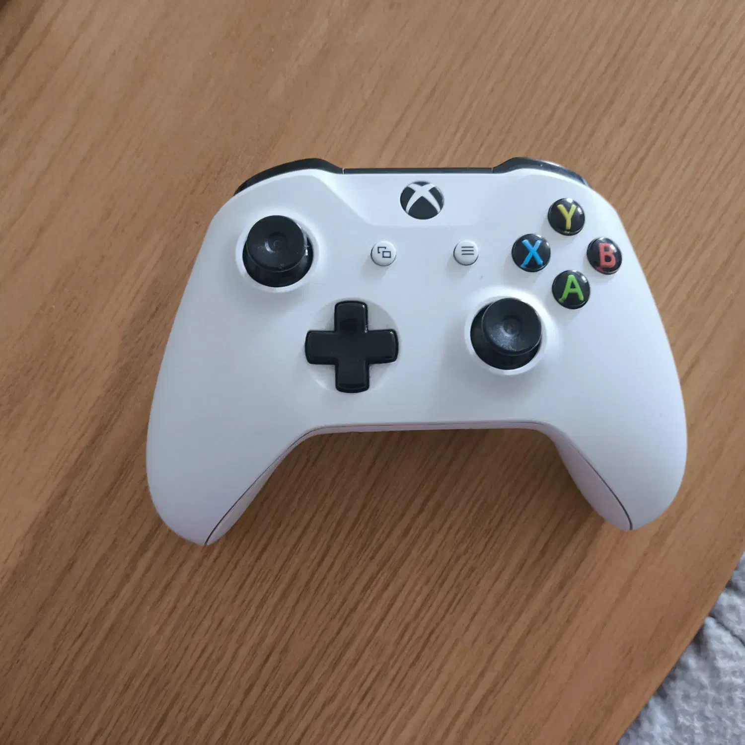 ایکس باکس وان دو دسته درحد تمیز یک ترا|کنسول، بازی ویدئویی و آنلاین|ماهدشت, |دیوار