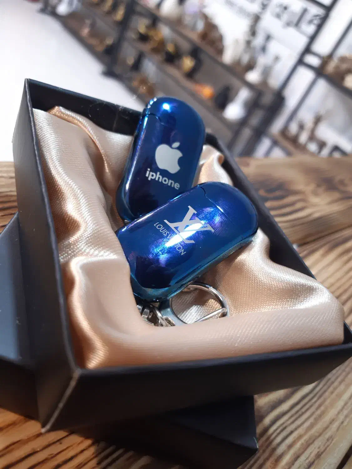 گالری و کادویی آریا|کلکسیون اشیاء عتیقه|گلبهار, شهر جدید گلبهار|دیوار