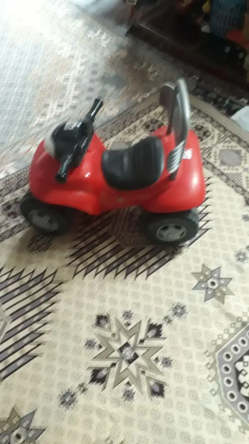 ماشین کودک سوار بشی وتفدادی وسایل بپچه|اسباب‌‌بازی|قوچان, |دیوار