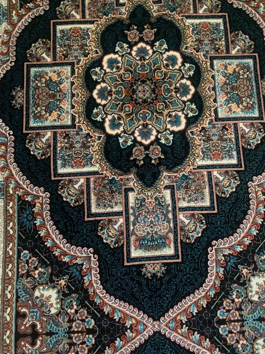 کناره فرش|فرش|کرمانشاه, |دیوار