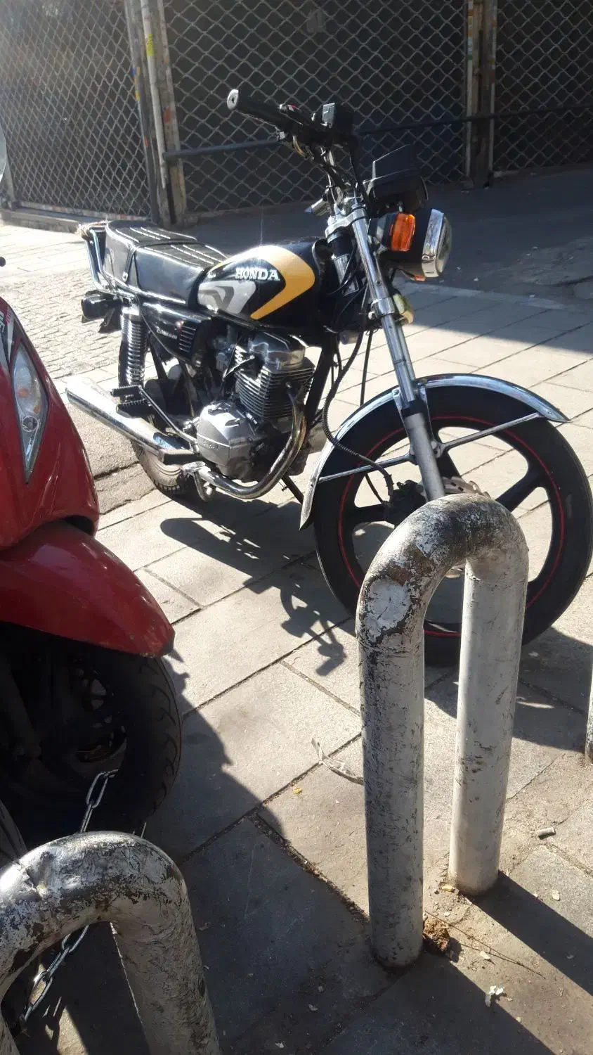 موتور|موتورسیکلت|دماوند, دماوند|دیوار