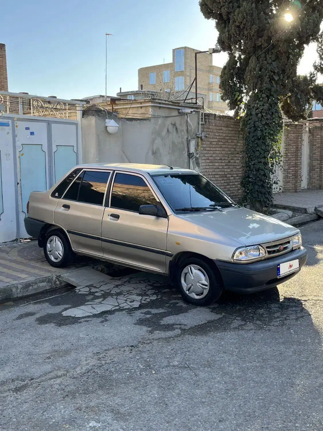 پراید|خودرو سواری و وانت|پارس‌آباد, |دیوار