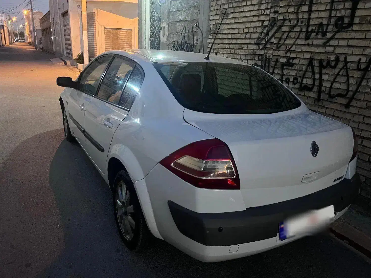 مگان ۲۰۰۰|خودرو سواری و وانت|بندر گناوه, |دیوار