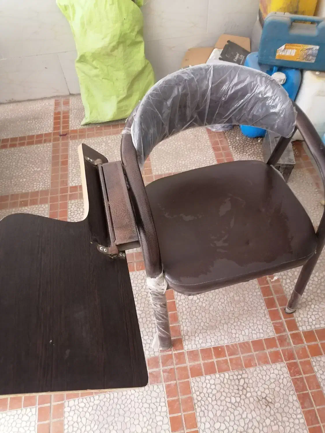 صندلی آموزشگاهی|صندلی و نیمکت|یزد, |دیوار