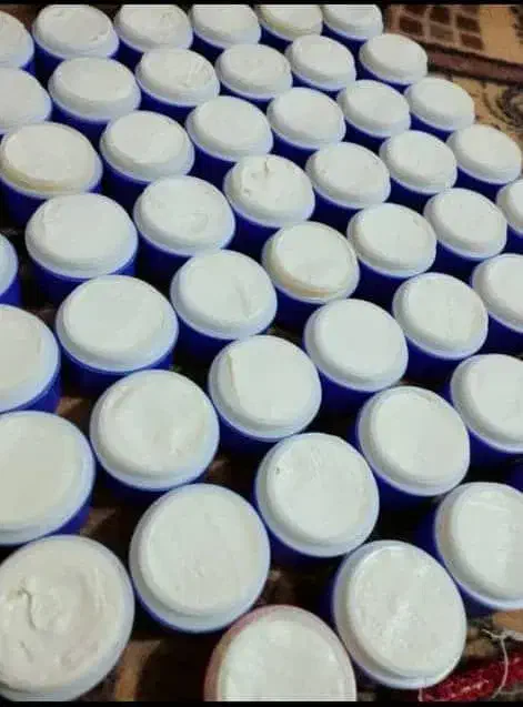 کرم رز طلا|آرایشی، بهداشتی، درمانی|امیدیه, |دیوار