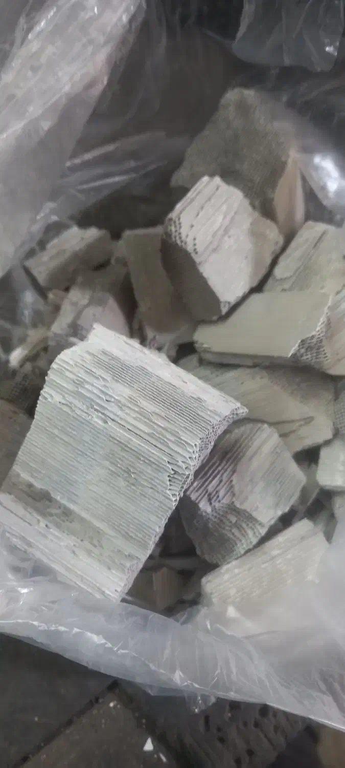 فروش وخرید کاتالیزور ومنبع و خاک|قطعات یدکی و لوازم جانبی|اراک, |دیوار