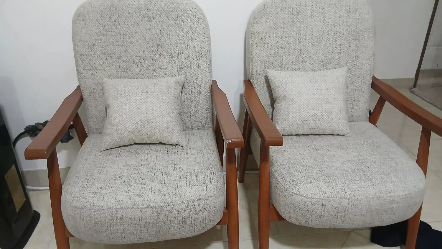 مبل راحتی هشت نفره 27میلیون تومان|مبلمان خانگی و میز عسلی|شاهینشهر, برخوار غرب|دیوار