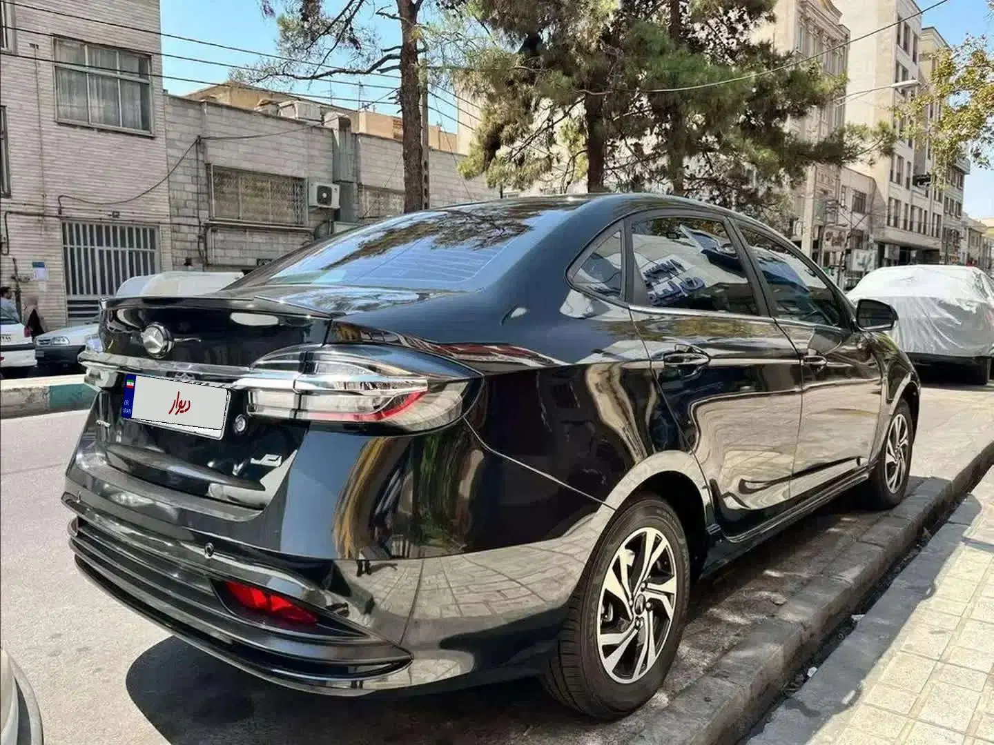 ایگل مدل1404 مشکی کارکرد15500 نمایندگی مجاز1732|خودرو سواری و وانت|تهران, فردوس|دیوار