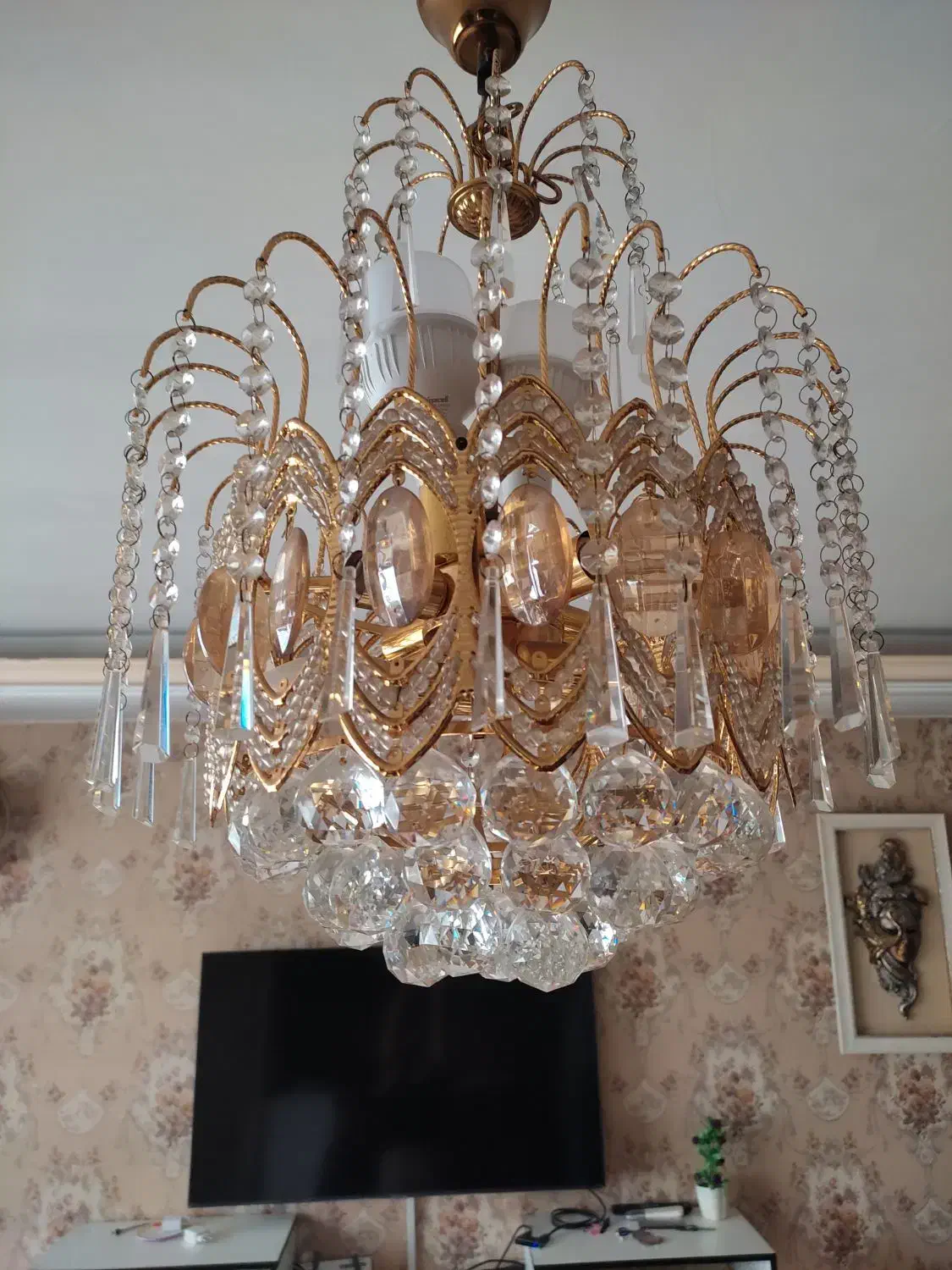 لوستر سقفی|لوستر و چراغ آویز|اسلام‌شهر, شهرک واوان|دیوار