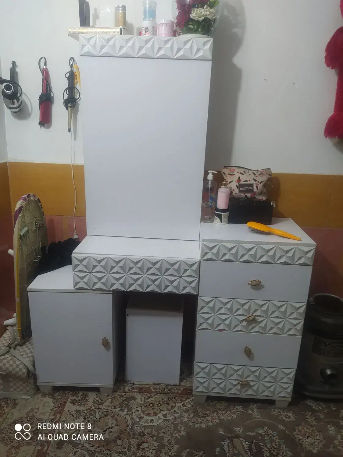 میزآرایشی|میز و صندلی غذاخوری|قم, باغ شریفی|دیوار