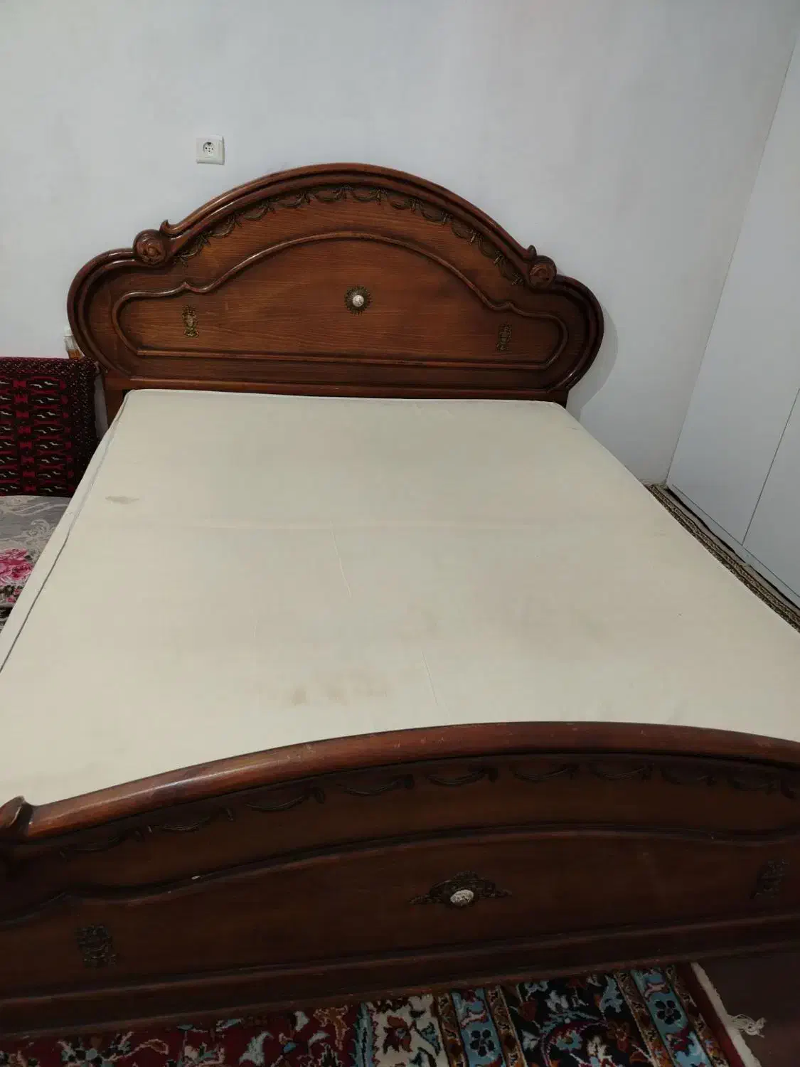 تخت خواب 2نفره چوب|تخت و سرویس خواب|شاندیز, |دیوار