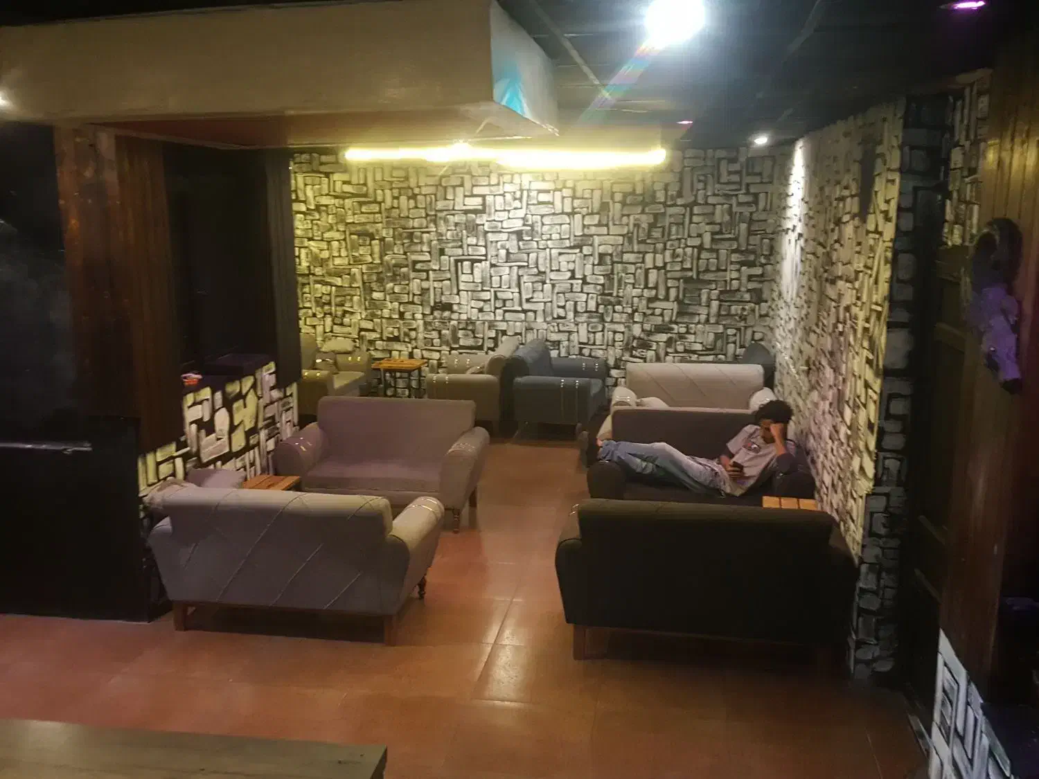 کافه و صبحانه خوری|اجارهٔ مغازه و غرفه|بندرعباس, |دیوار