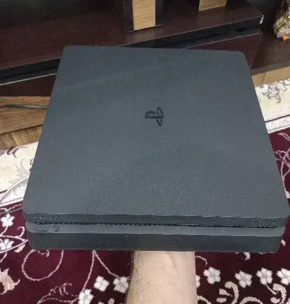 ps4 slim 1tb|کنسول، بازی ویدئویی و آنلاین|کاشان, کارگر|دیوار