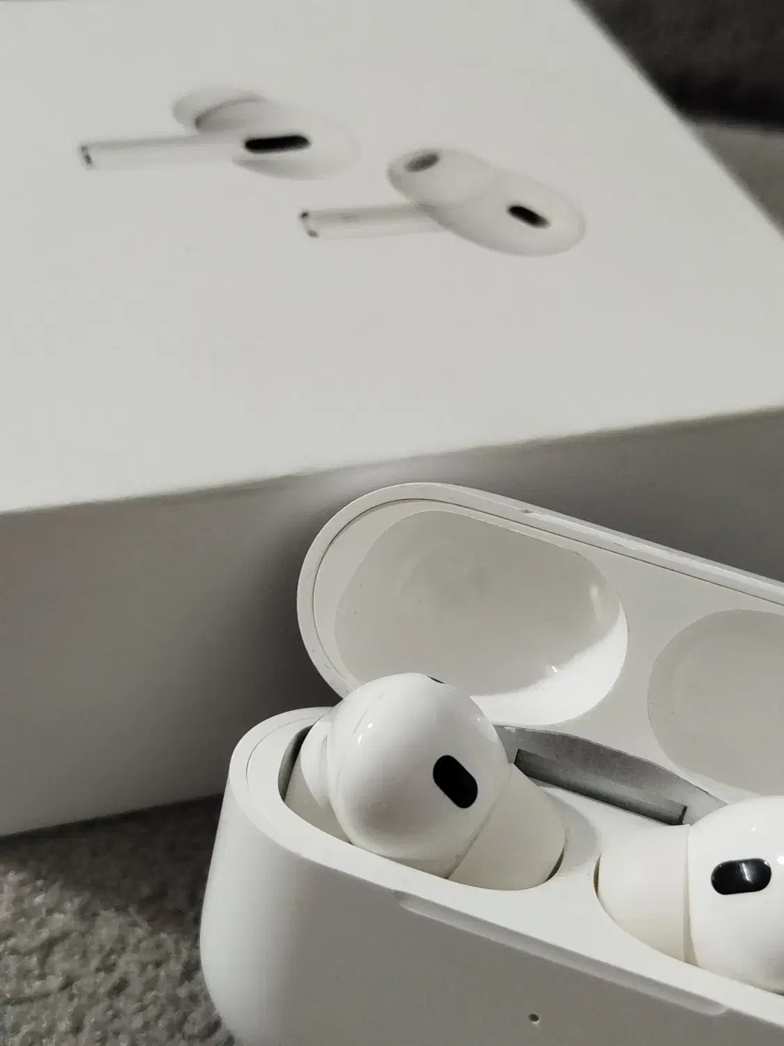 یک عدد Airpods pro|لوازم جانبی موبایل و تبلت|قم, پردیسان|دیوار