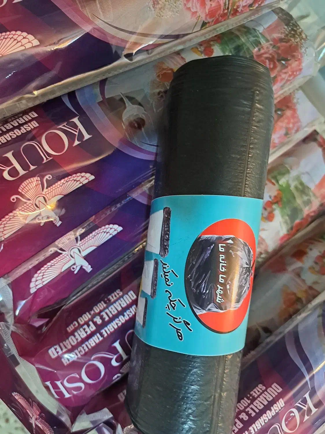 سفره یکبار مصرف و پلاستیک زباله|ظروف نگهدارنده، پلاستیکی، یک‌بارمصرف|تهران, خاک سفید|دیوار