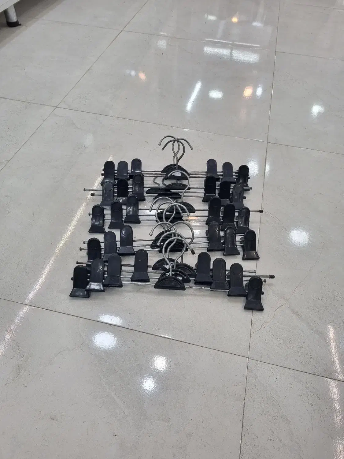 چوب لباسی|فروشگاه و مغازه|تربت‌حیدریه, بالا ولایت|دیوار