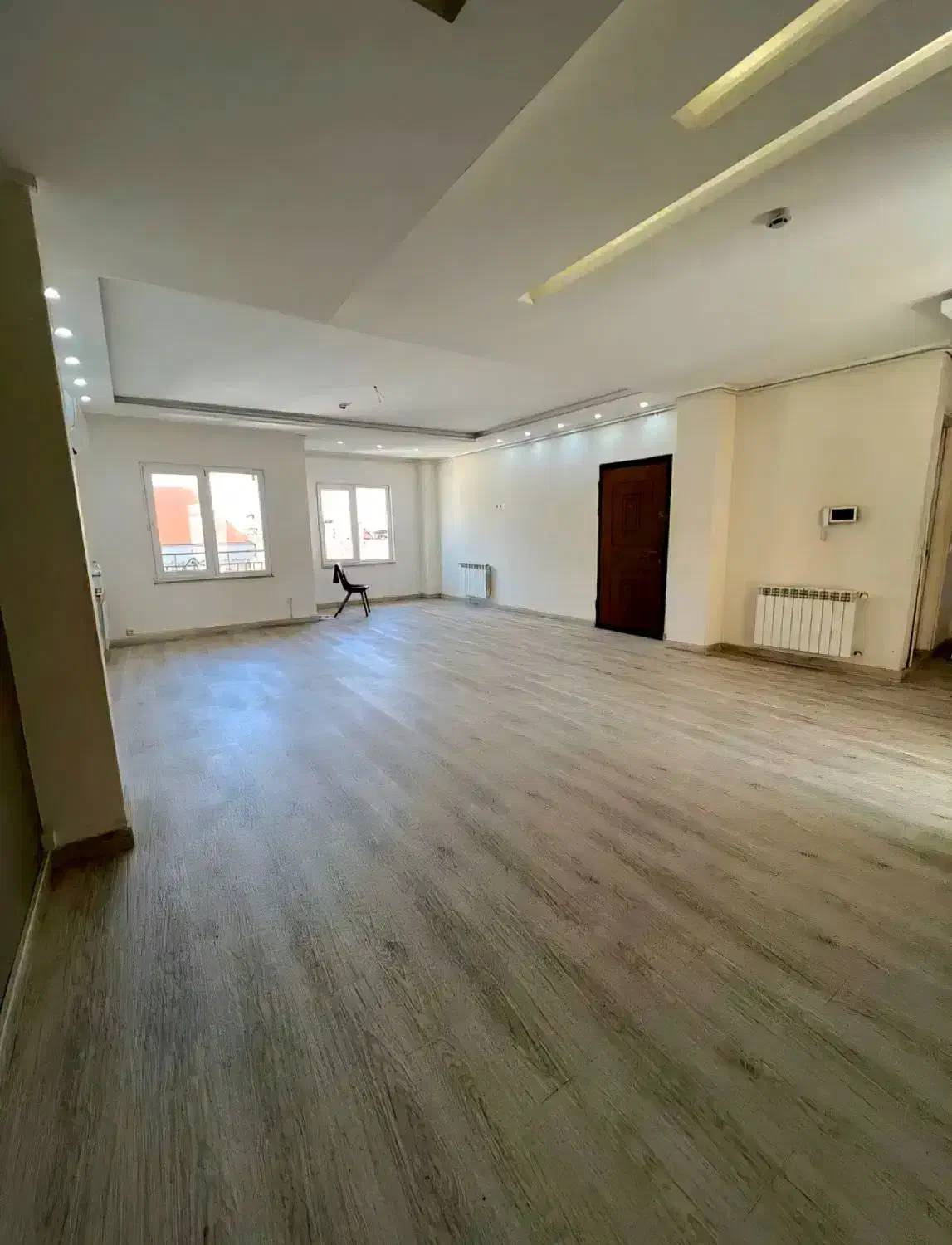 ۱۳۰متر موقعیت اداری جردن/دو پارکینگ/تابلوخور|فروش دفتر کار، اتاق اداری، مطب|تهران, جردن|دیوار