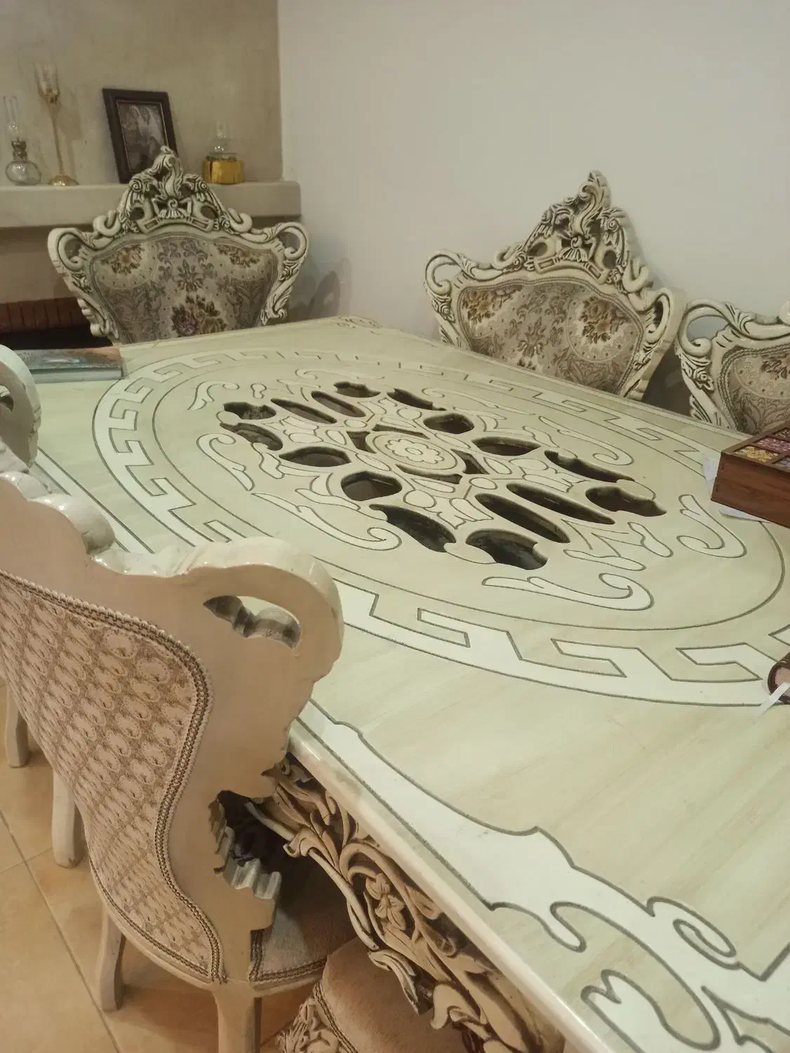 میز غذا خوری نو و تمیز|میز و صندلی غذاخوری|شیراز, تلخ داش|دیوار