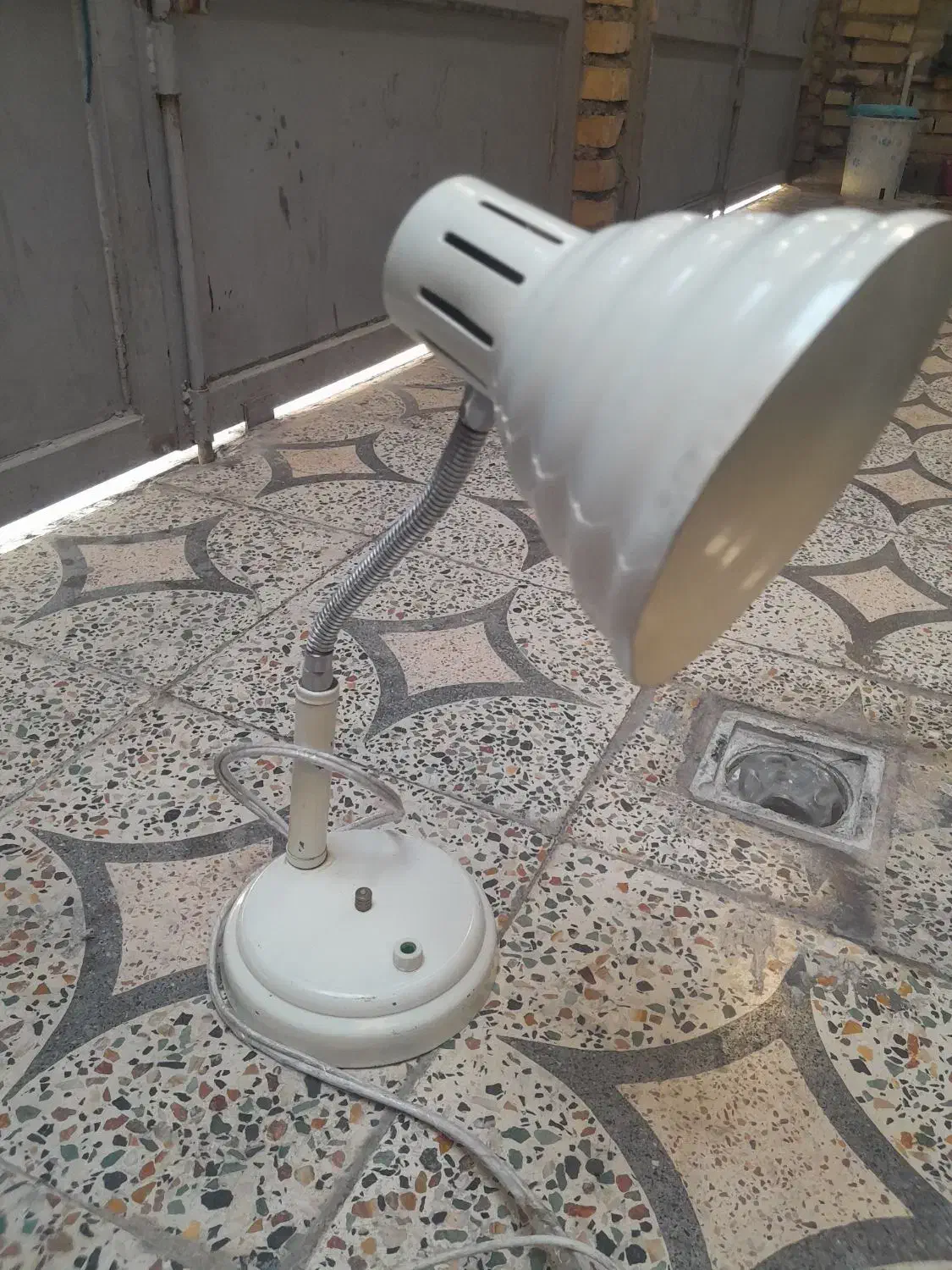 کلمن سفالی ودوعدد چراغ مطالعه|صنایع دستی و سایر لوازم تزئینی|دزفول, |دیوار