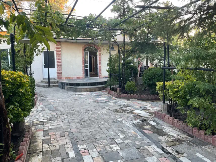 اجاره باغ استخر دار طرقبه|اجارهٔ کوتاهمدت ویلا و باغ|مشهد, وکیلآباد|دیوار