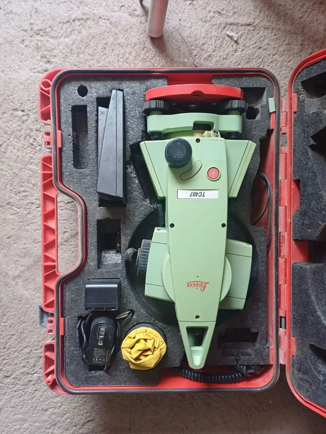 دوربین نقشه برداری|ماشینآلات صنعتی|کرمان, |دیوار