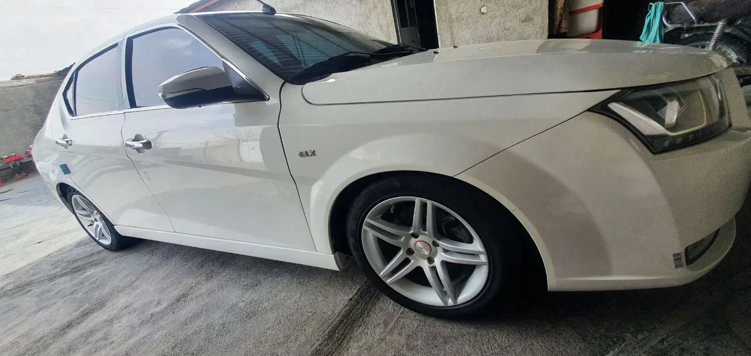 دنا پلاس|خودرو سواری و وانت|دینور, |دیوار