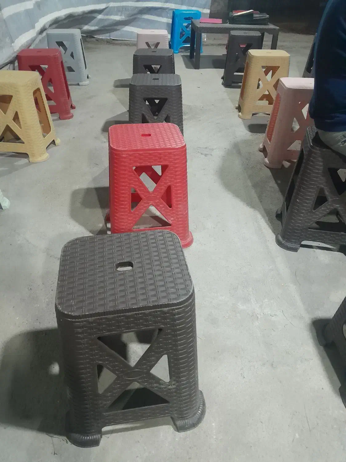 صندلی|صندلی و نیمکت|اهواز, امانیه|دیوار